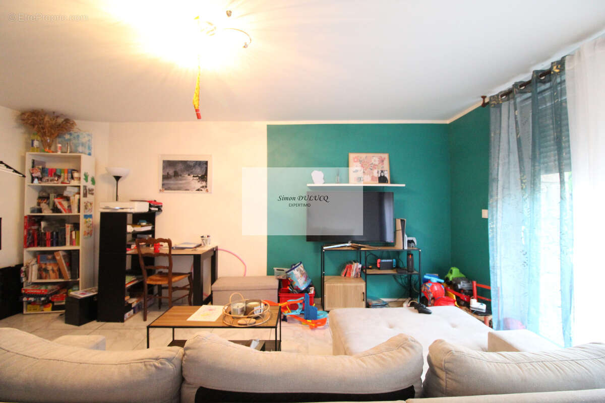 Maison en pierre rénovée de 101 m2 - photo 2