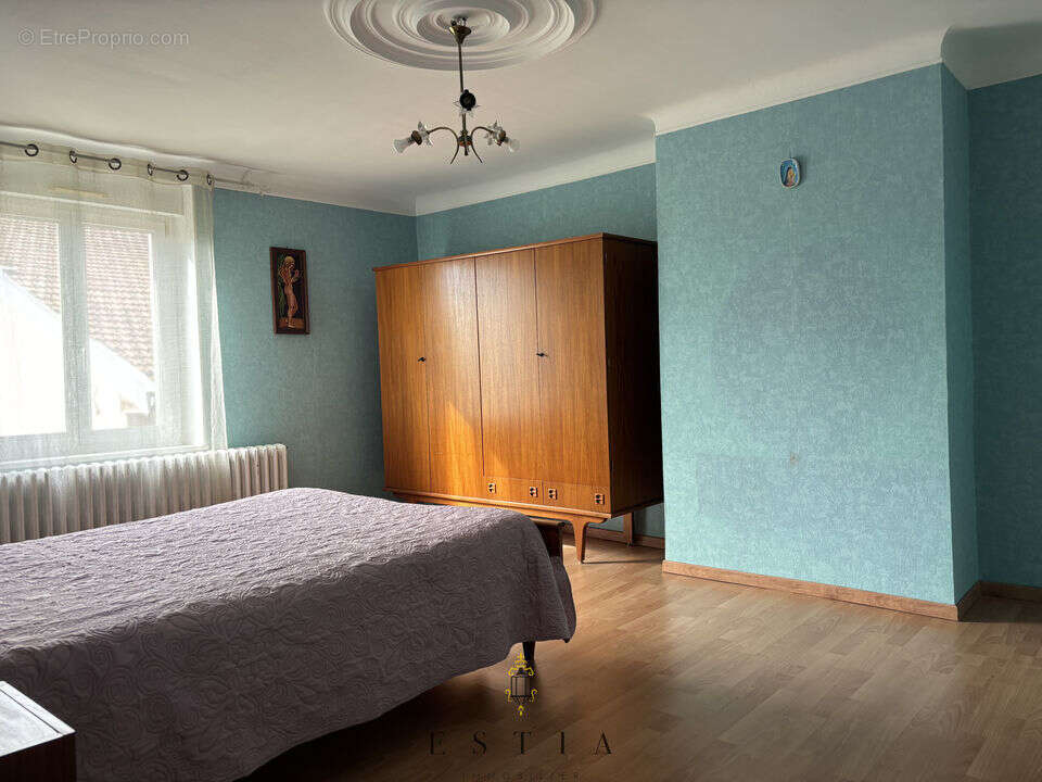 Maison à THIEBAUMENIL