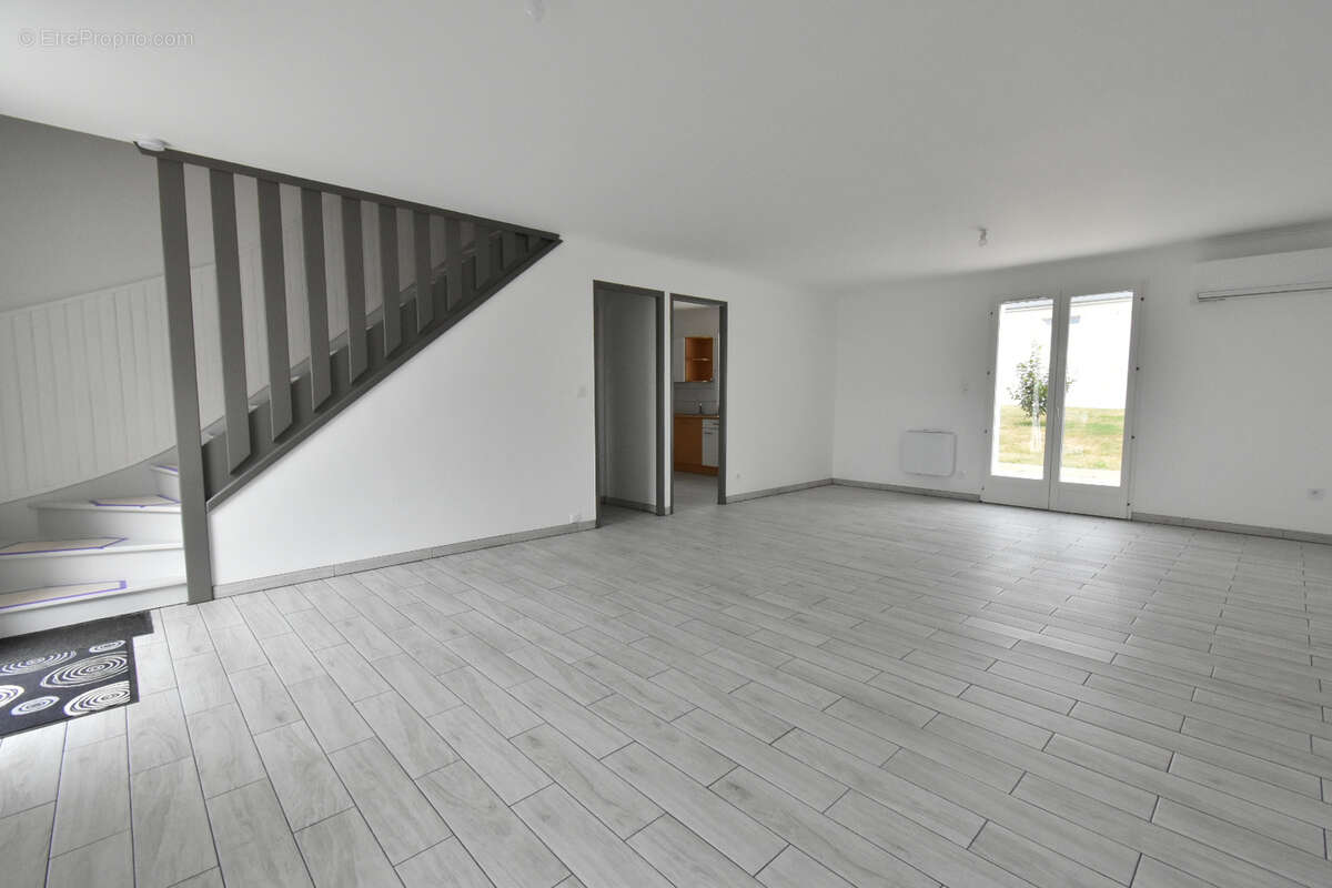 Maison à SAINT-NOLFF