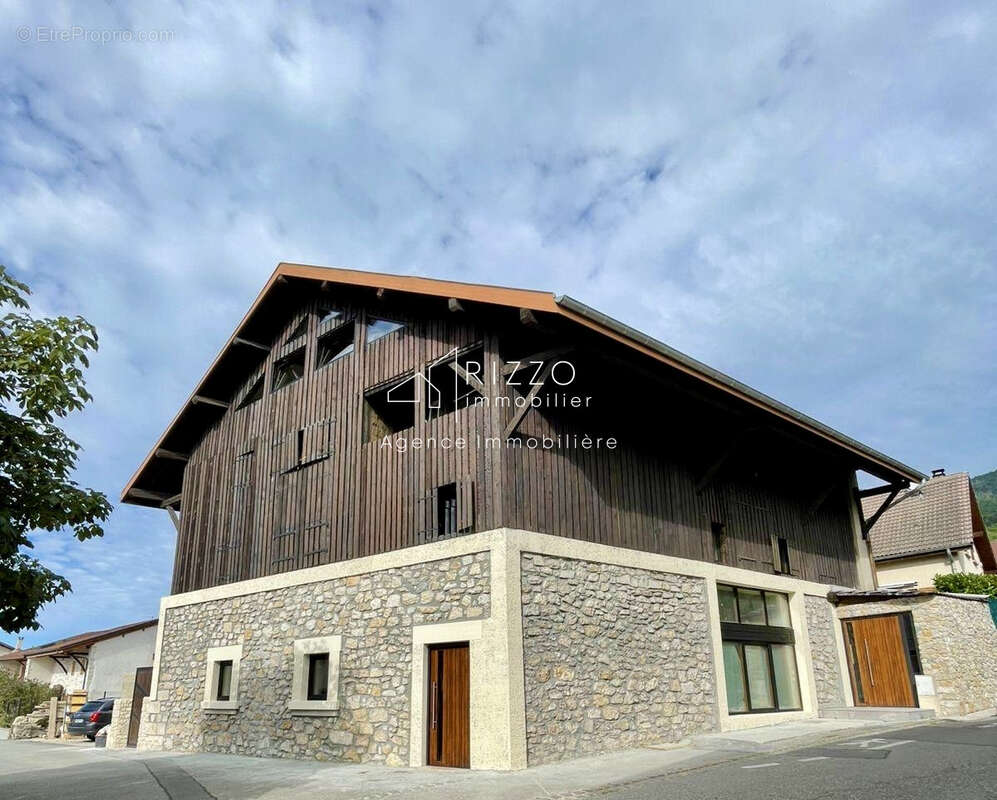 Maison à CROZET