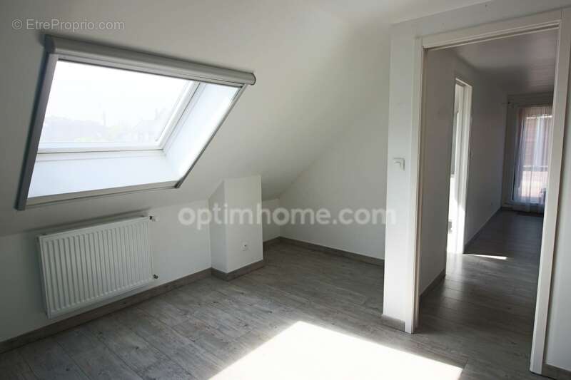 Toufflers Centre - Maison atypique ou Duplex 4 pièces avec terrasse - photo 10