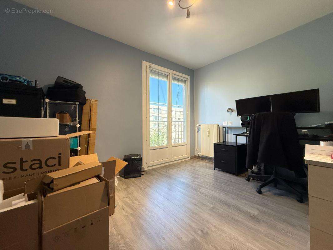 T3 entièrement rénové avec climatisation, garage et cave - photo 13