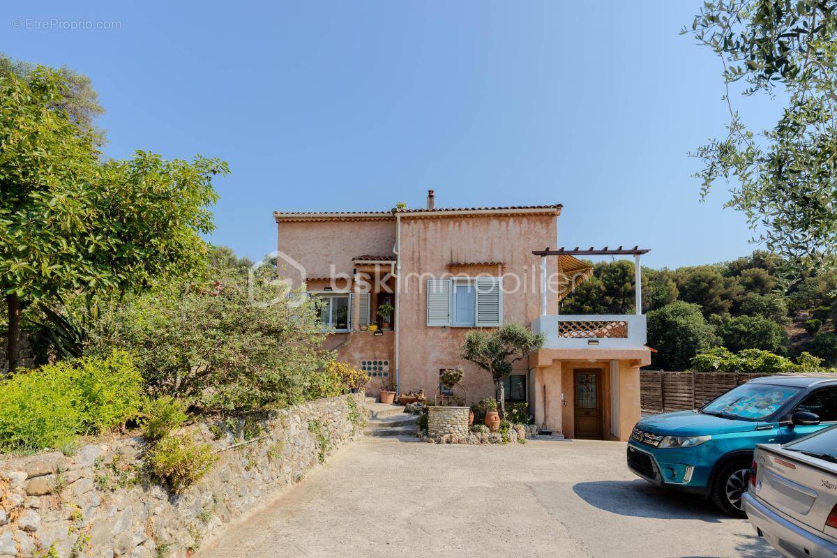 Maison à MENTON