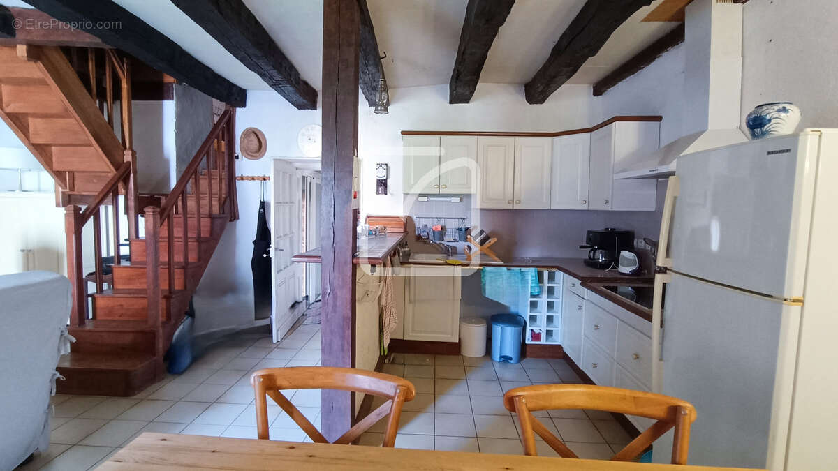 Maison à CUBJAC