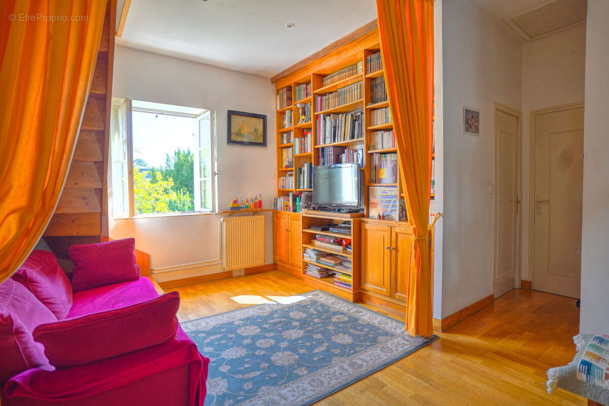 Maison à BOURRON-MARLOTTE