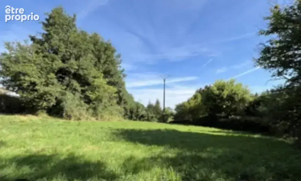Terrain à IWUY