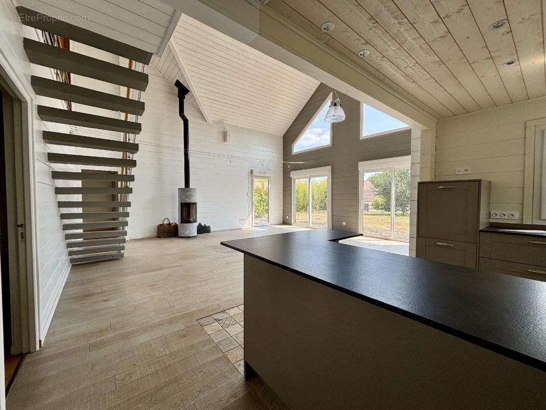 Maison 142 m² à Argentan  - photo 2