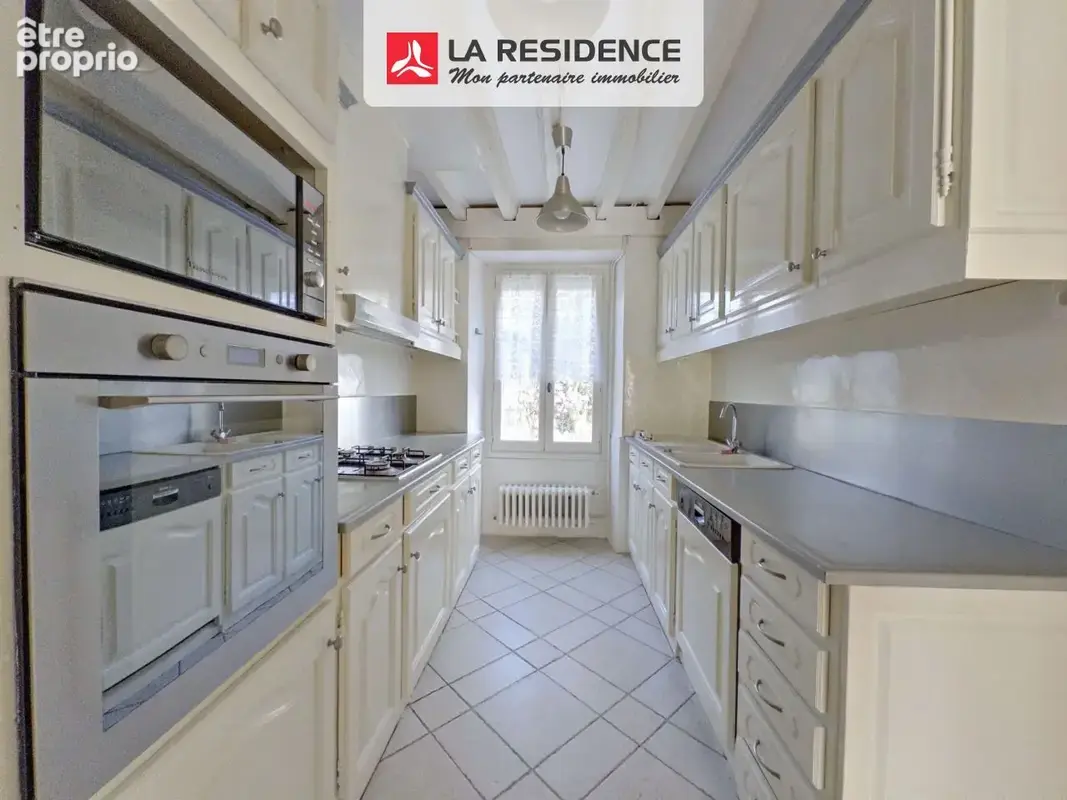Maison 9 pièces 245 m² à vendre à Maule (78580) - photo 5