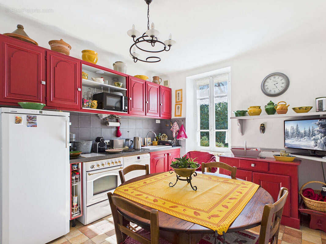 Maison à SAINT-ETIENNE-DU-GRES