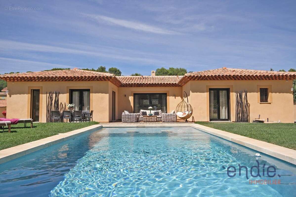 Maison à LORGUES