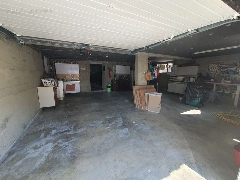 Maison à CHATEAUNEUF-SUR-ISERE