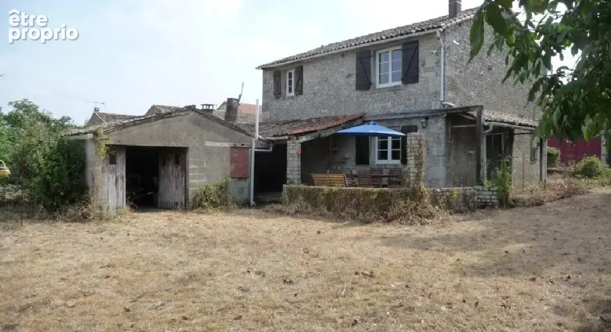 Maison 116 m² à Villefagnan  - photo 3