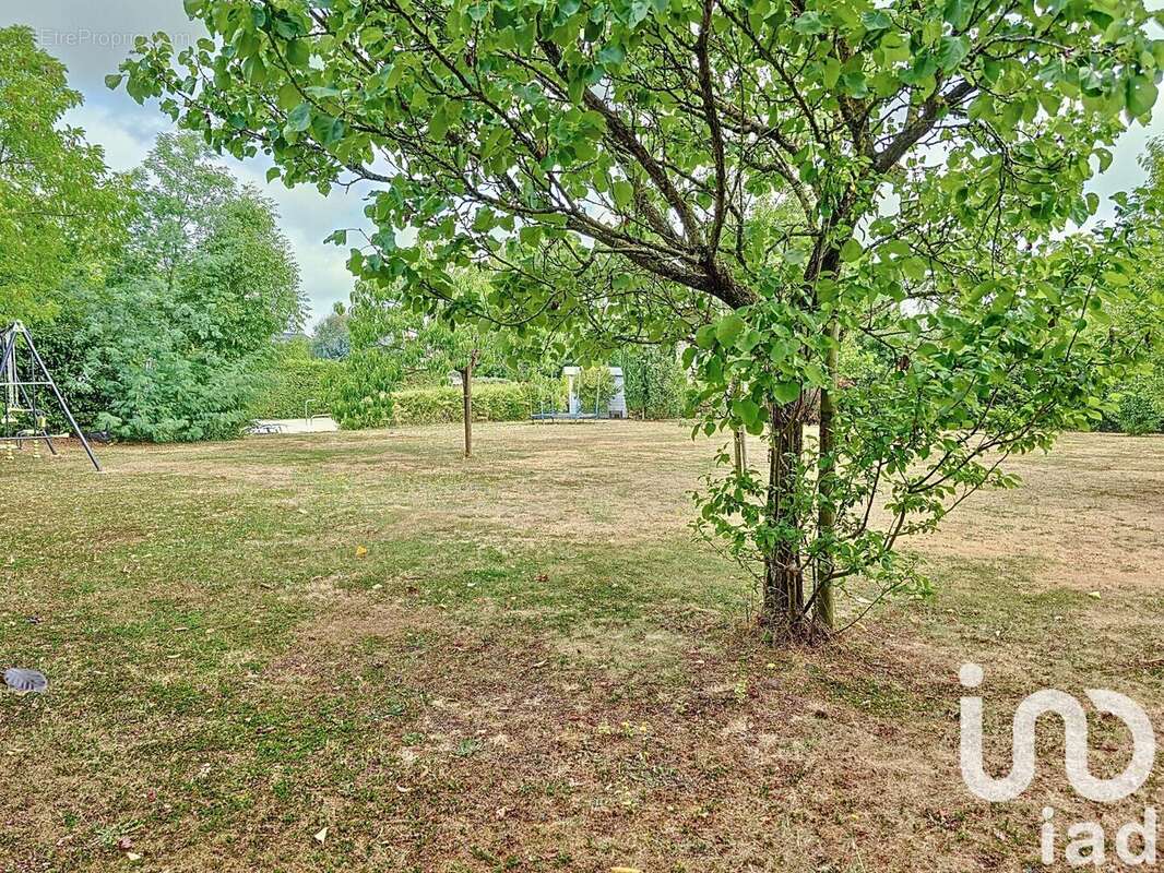 Photo 4 - Terrain à BEAULIEU-SUR-LAYON