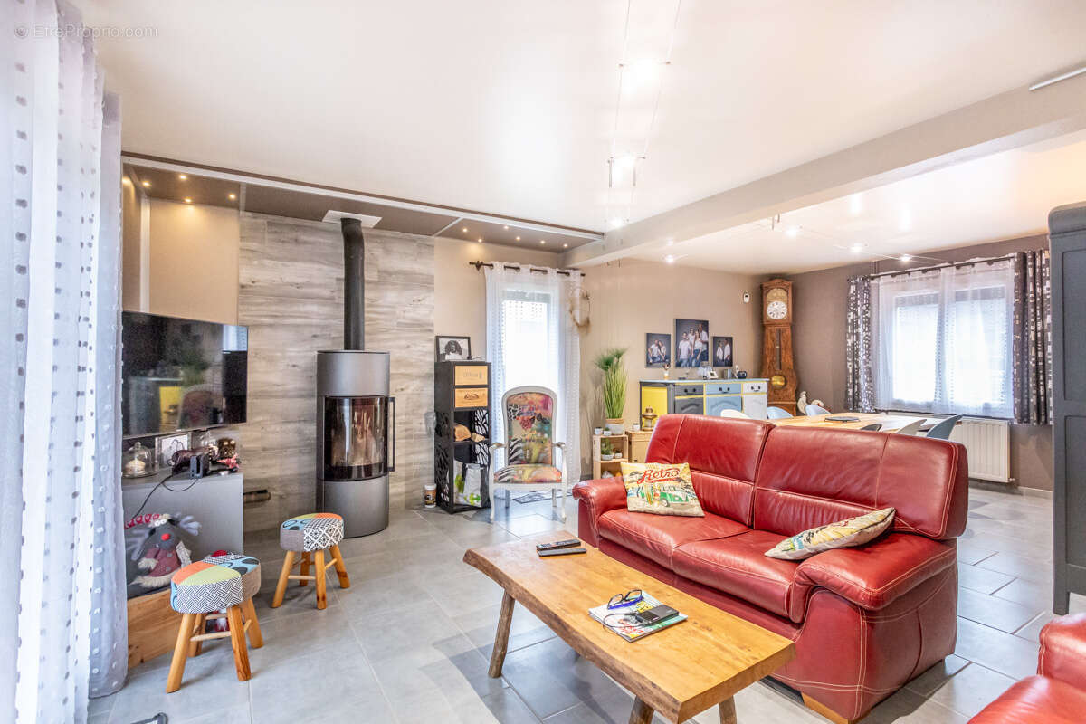 Maison à SAINT-DOULCHARD