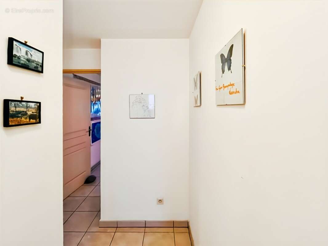  à vendre – t3 traversant avec double varangue – sainte-clotilde  - photo 14
