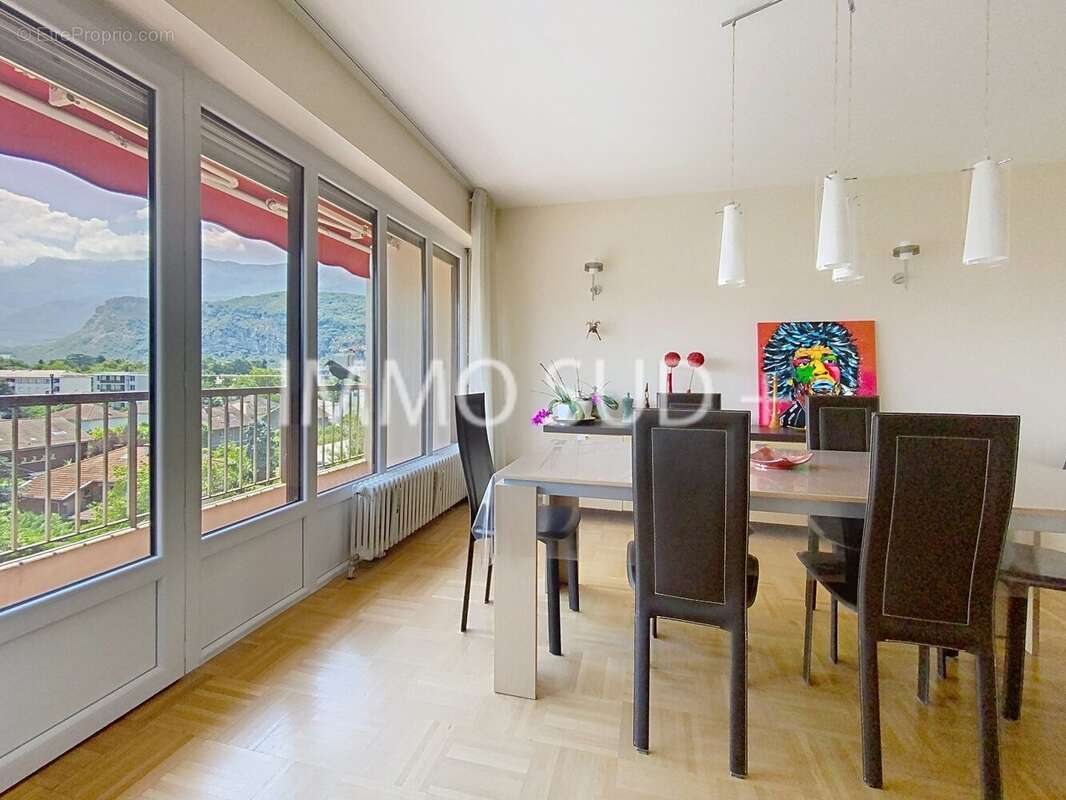 Appartement à ECHIROLLES