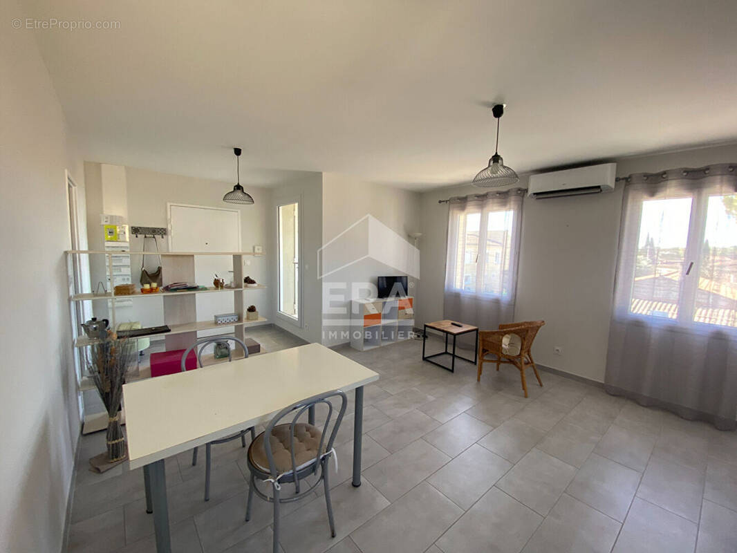 Appartement à L'ISLE-SUR-LA-SORGUE