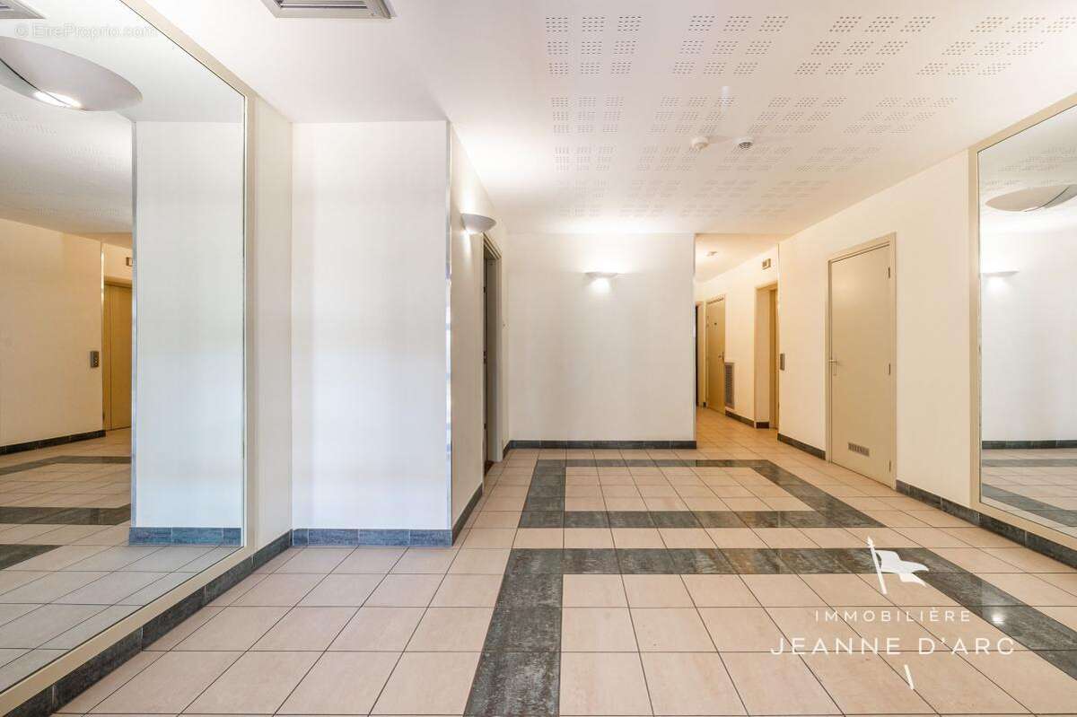 Appartement à VERSAILLES