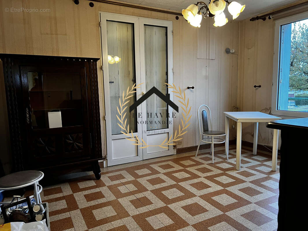 Maison à MONTIVILLIERS