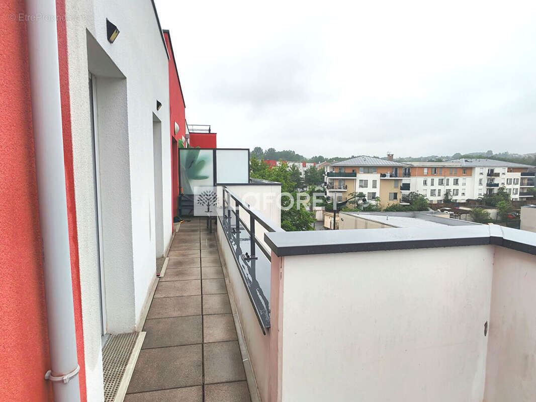 Appartement à CORBEIL-ESSONNES
