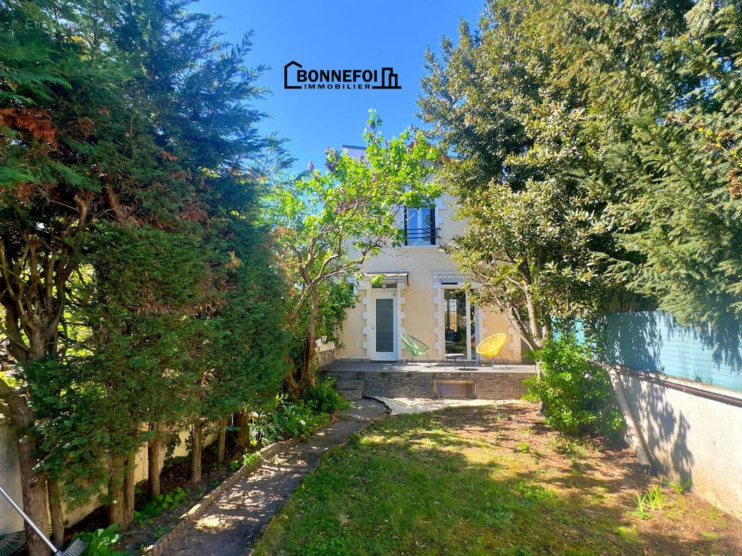 Maison à CHAMPIGNY-SUR-MARNE