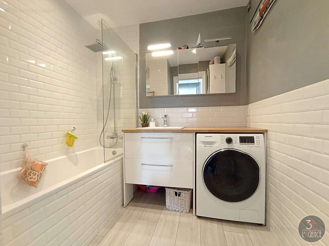 Appartement à FONTENAY-SOUS-BOIS