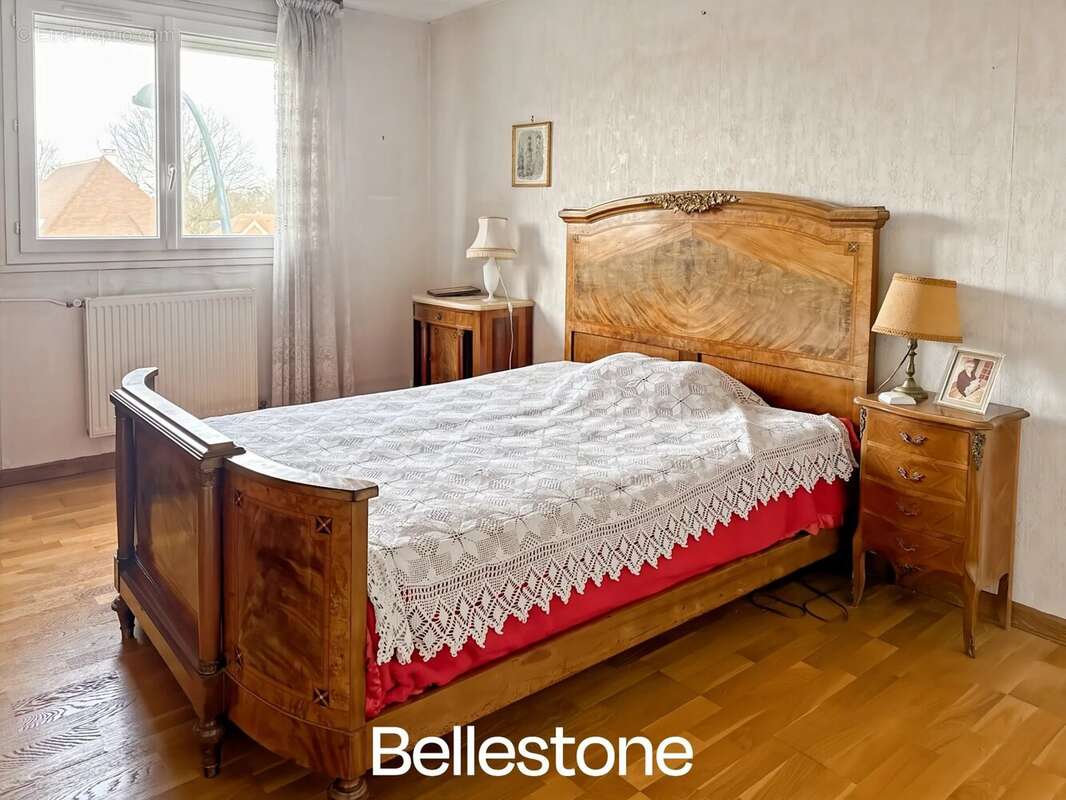 Maison à LA CELLE-SAINT-CLOUD