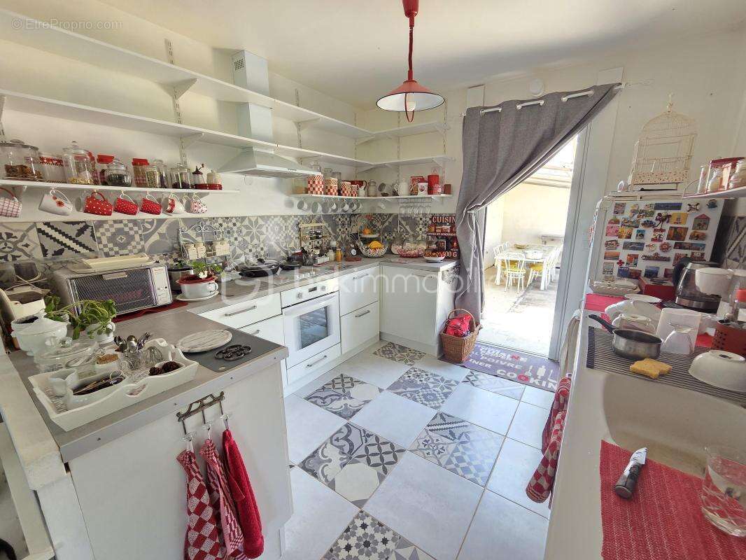 Magnifique Pavillon de plain pied de 149m² avec patio et dépendances à Avril sur Loire - photo 9