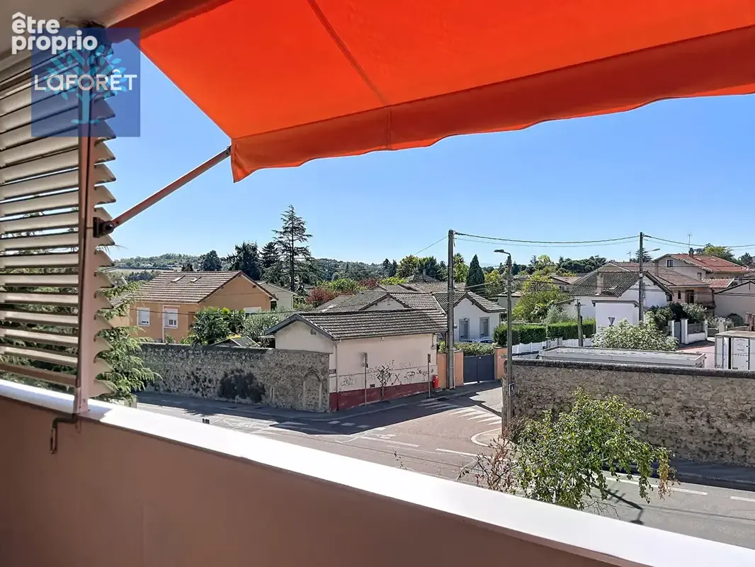Appartement Saint Genis Laval 4 pièce(s) 65.7 m2 - photo 3