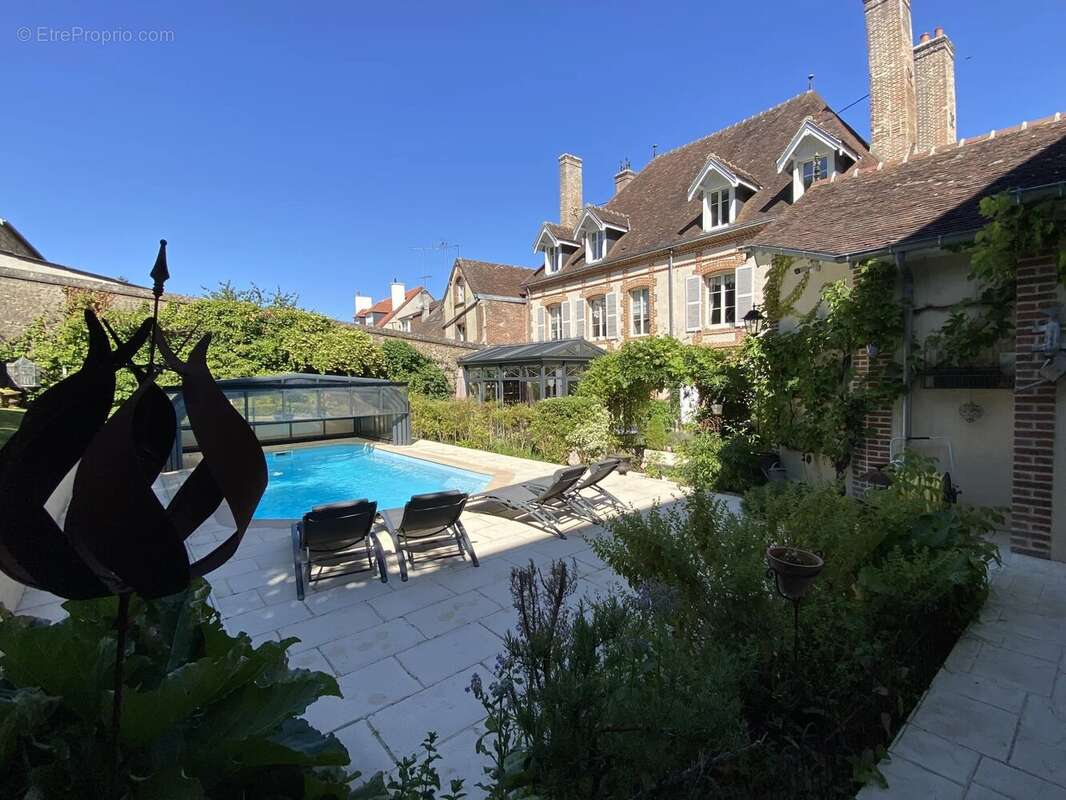 Maison de caractère restaurée à l'Aigle - photo 4