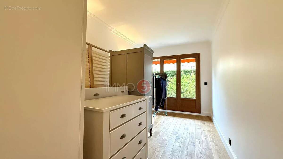 Appartement à LE RAINCY