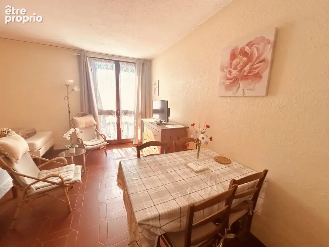 Appartement 1 pièce 28 m² à vendre à Greoux-Les-Bains (04800) - photo 4