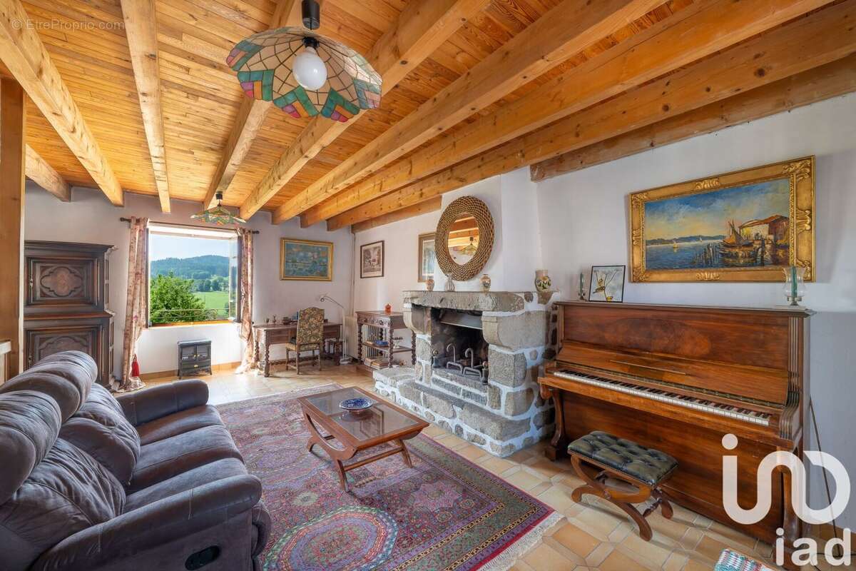 Photo 5 - Maison à SAINT-BONNET-LE-CHASTEL