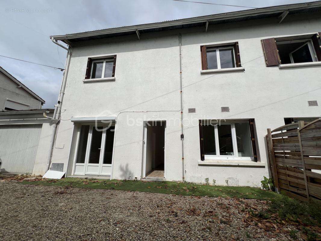 À vendre – Maison de 76 m² louée 660 €/mois – Spécial investisseur – Saint-Aigulin centre - photo 7
