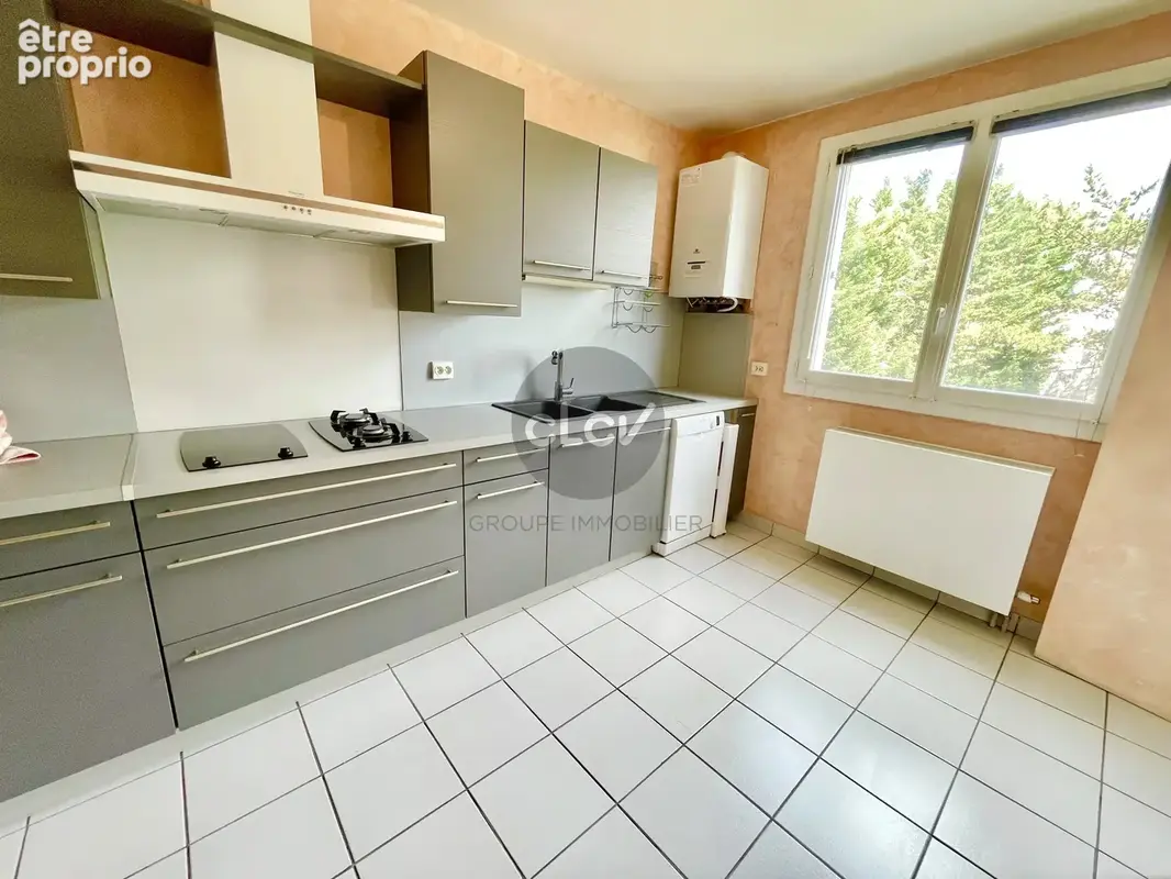 T4 de 86,58 m² Climatisé 69270 FONTAINES SUR SAONE - photo 6