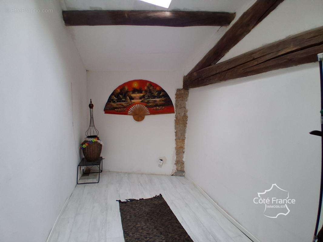 Maison à MONTAGNAC