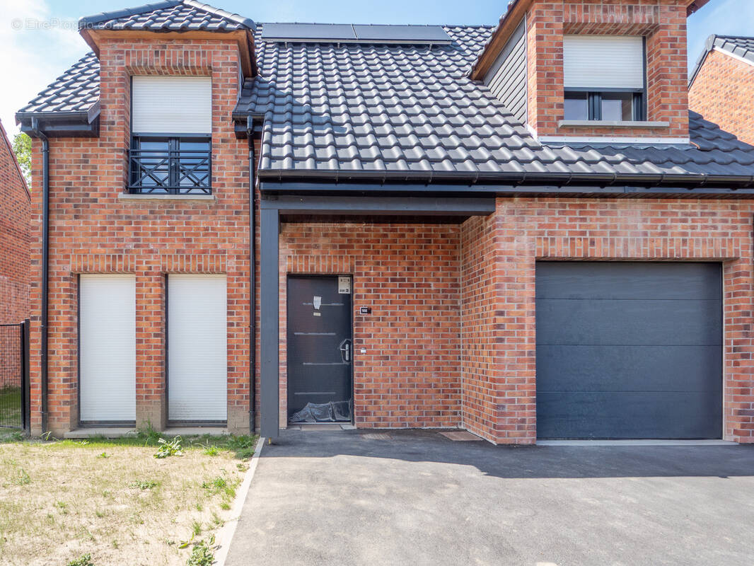 Maison à SAINGHIN-EN-MELANTOIS