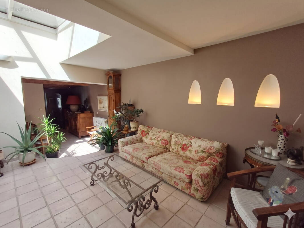 salon - Maison à BRIGNAIS