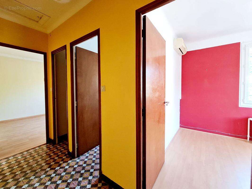 Alès - Maison de 150M² proche des commerces et école - photo 14