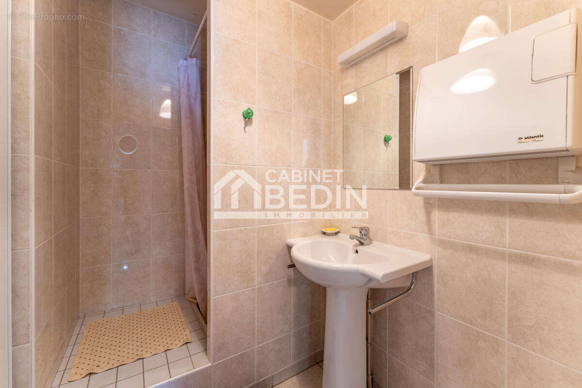 Appartement à PAREMPUYRE