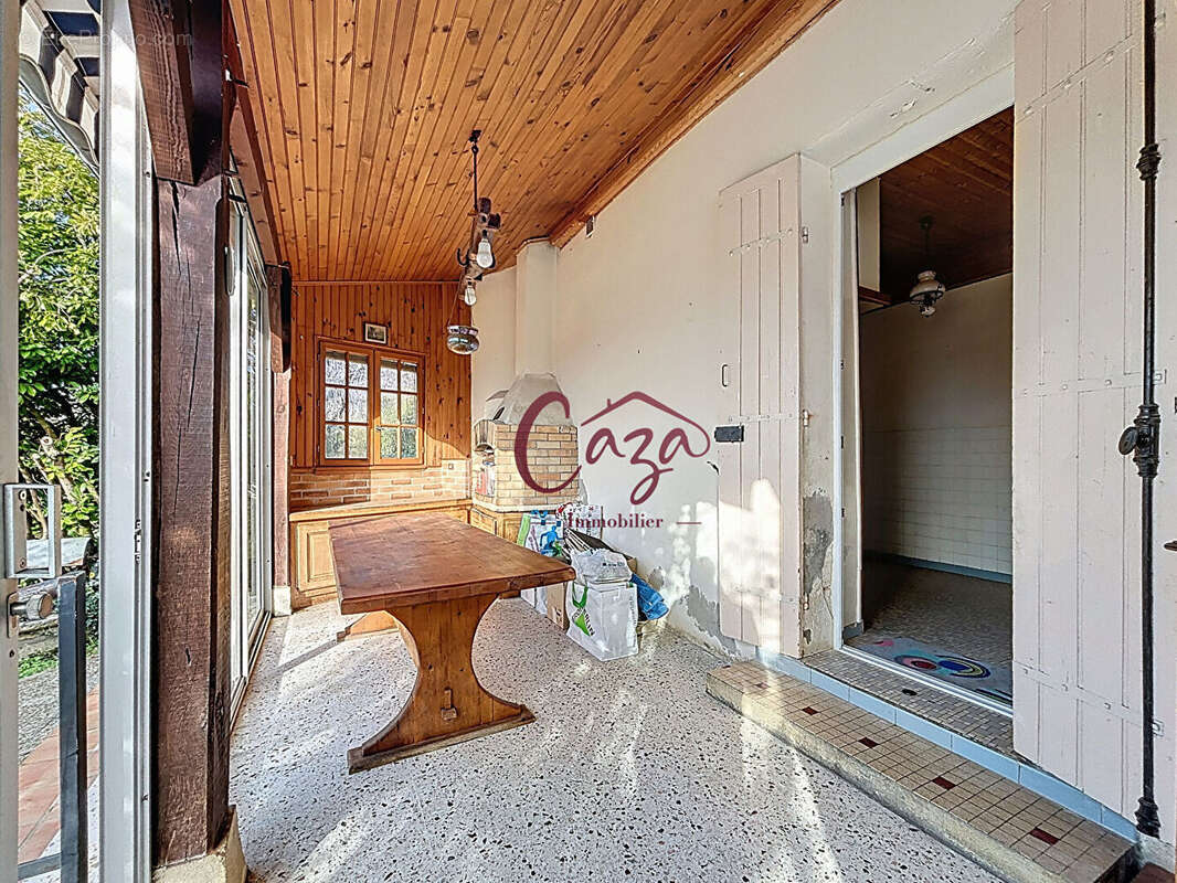 Maison à CAMBLANES-ET-MEYNAC