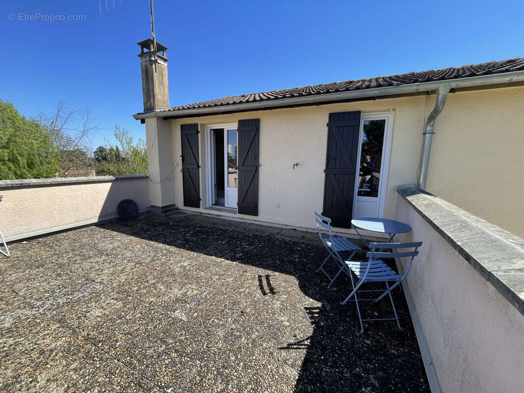 Maison à LIMAS