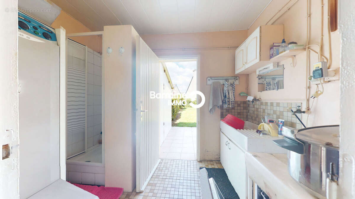 Barraine IMMO - Maison 7 pièces à vendre à Plabennec de 123.6 m² Possibilité 150 m² habitables - Terrain clos de 1020 m² - photo 17