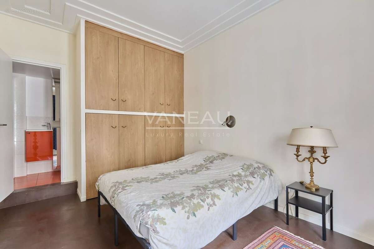 Appartement à PARIS-9E