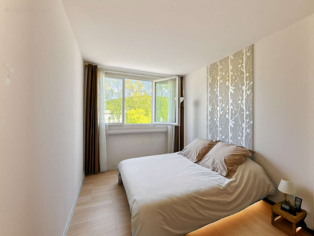 Appartement à JOUY-EN-JOSAS
