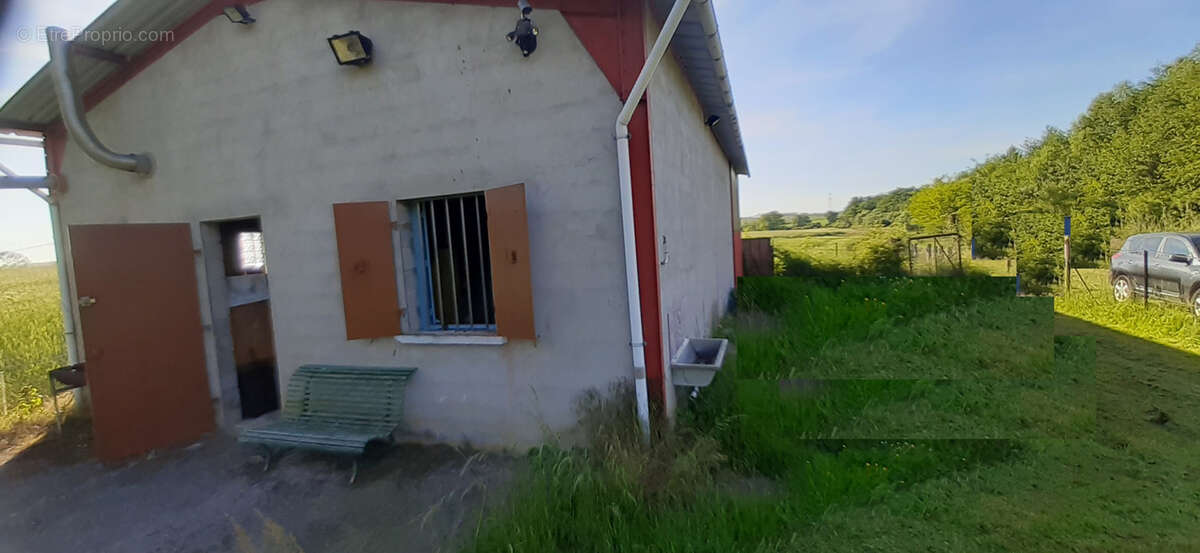 Joli étang vidangeable 1ha - photo 2