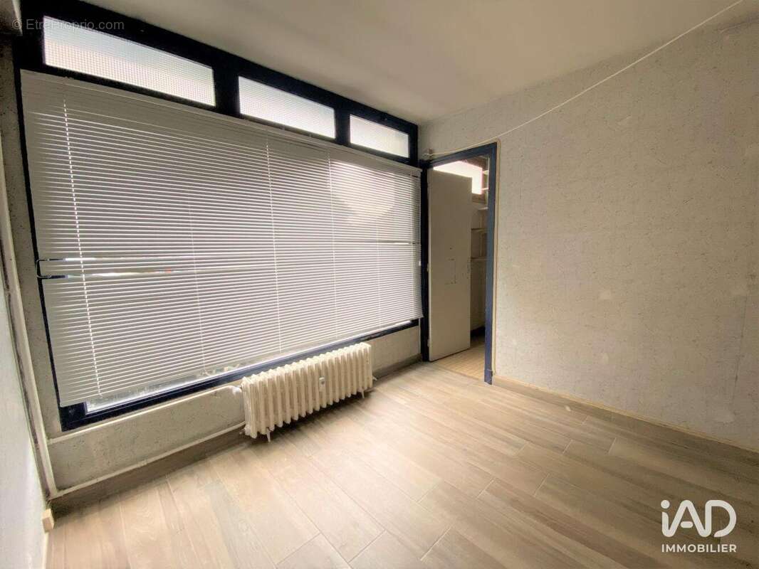 Photo 4 - Commerce à ANERES