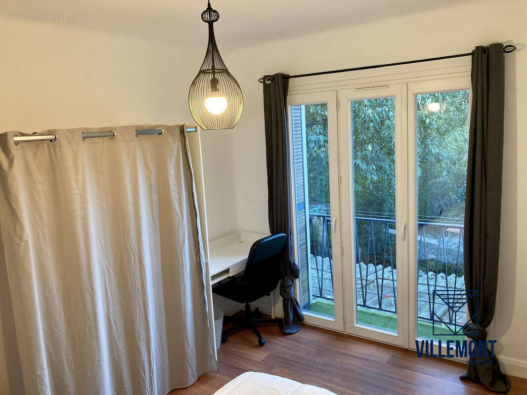 Chambre 1 - Appartement à MONTPELLIER