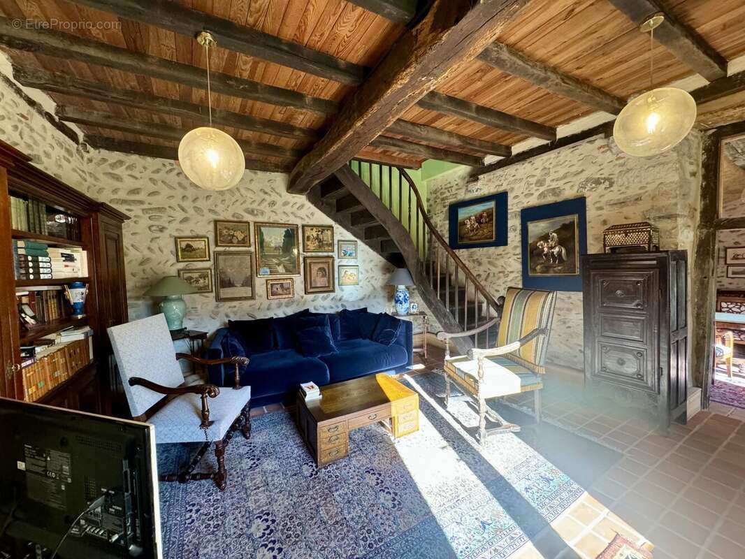 Maison à SAUVETERRE-DE-BEARN