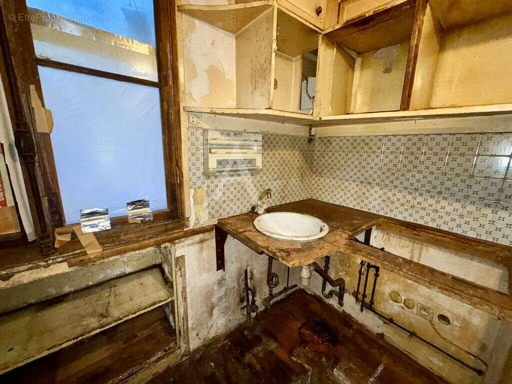 Appartement à PARIS-2E